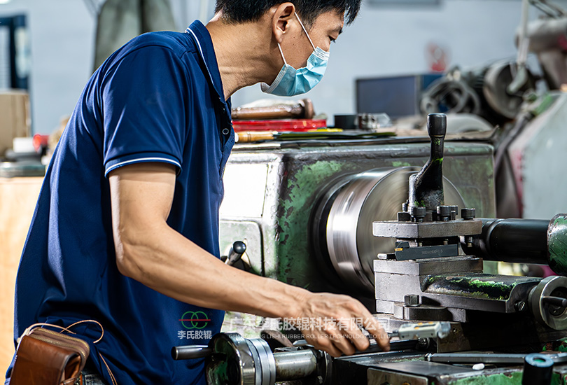 信得膠輥廠生產(chǎn)實景